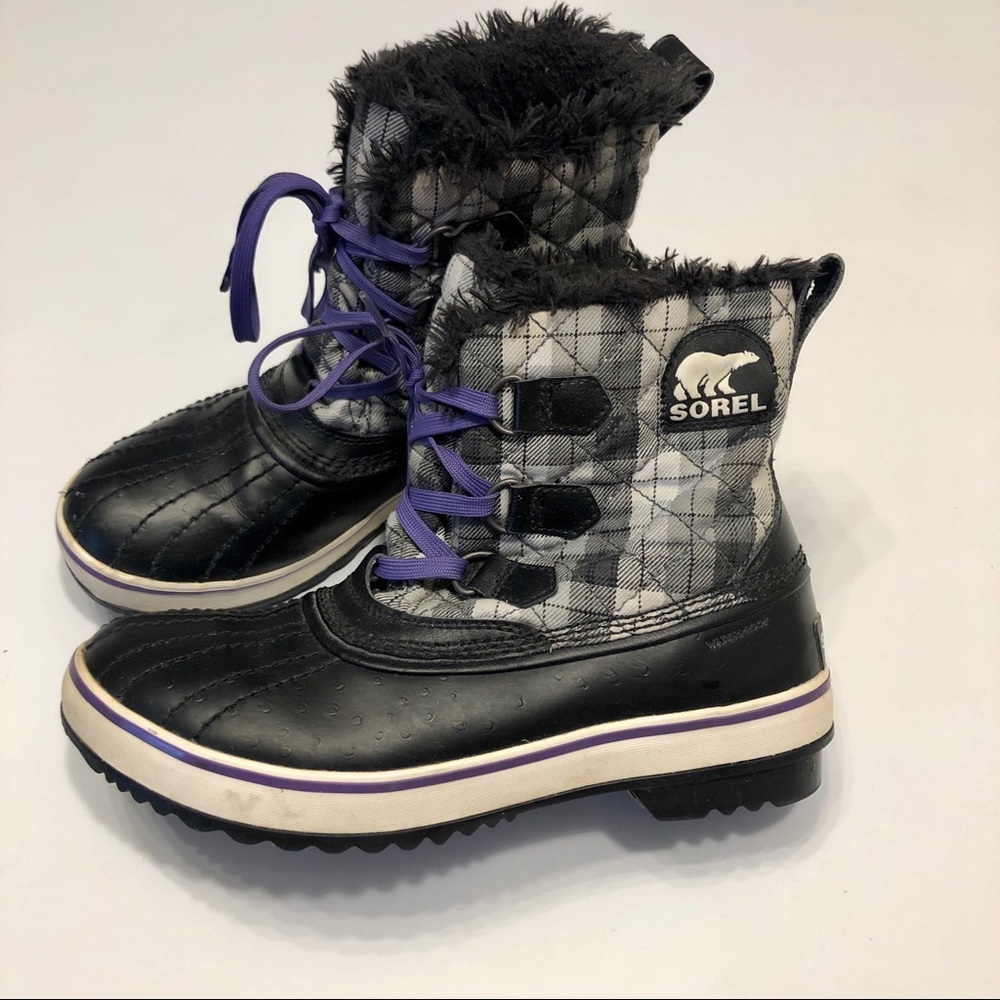 Sorel Women’s Plaid Black & White Winter Boots - Picture 3 of 5